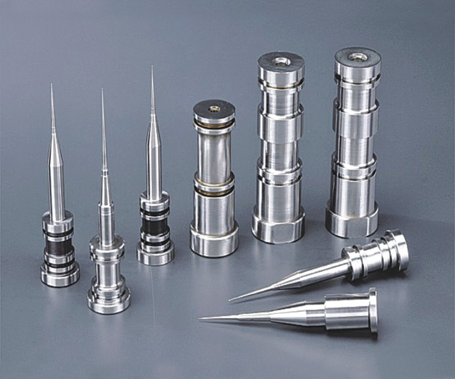 Medical-devices-and-cavity-mold-accessories