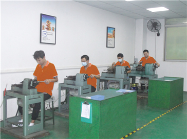 Bench-type-high-speed-lathe
